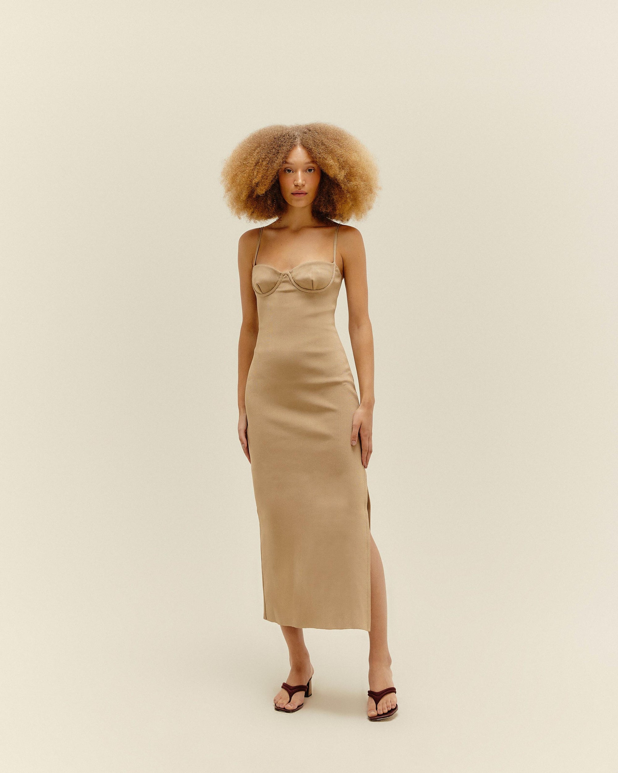 ROBE CHLOE EN MAILLE BEIGE PAILLE