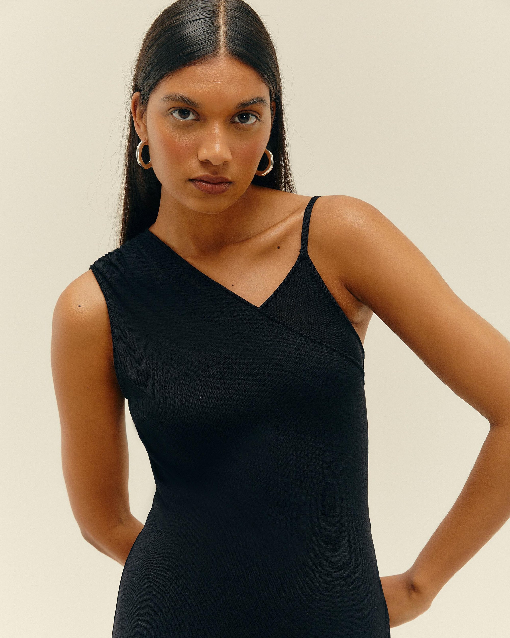 LORENA KNIT DRESS - BLACK