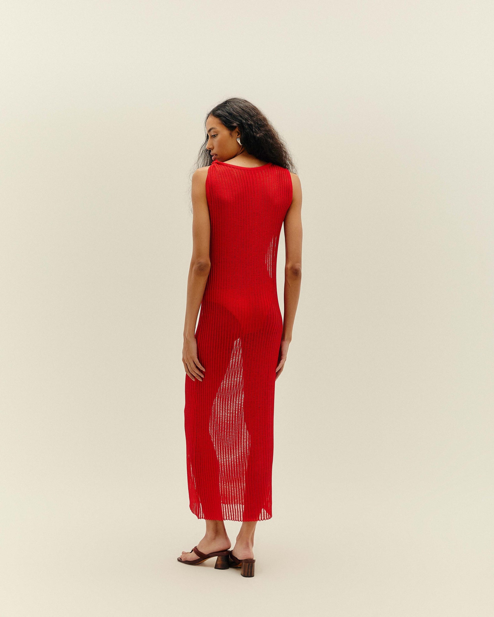 TWISTED KNIT RED SHIFT DRESS