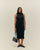 Vestido negro de cuello alto