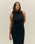 Vestido negro de cuello alto