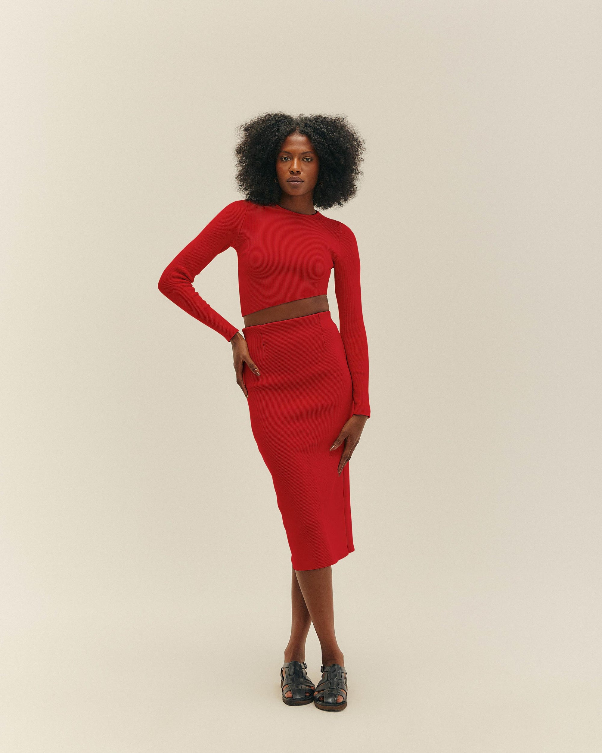 GONNA IN MAGLIA RAQUEL ROSSA
