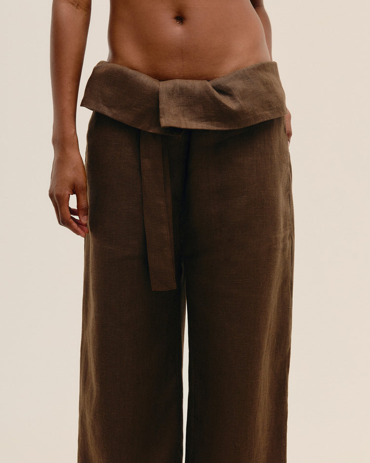 PANTALONES DE LINO GRAZI EN COLOR MARRÓN