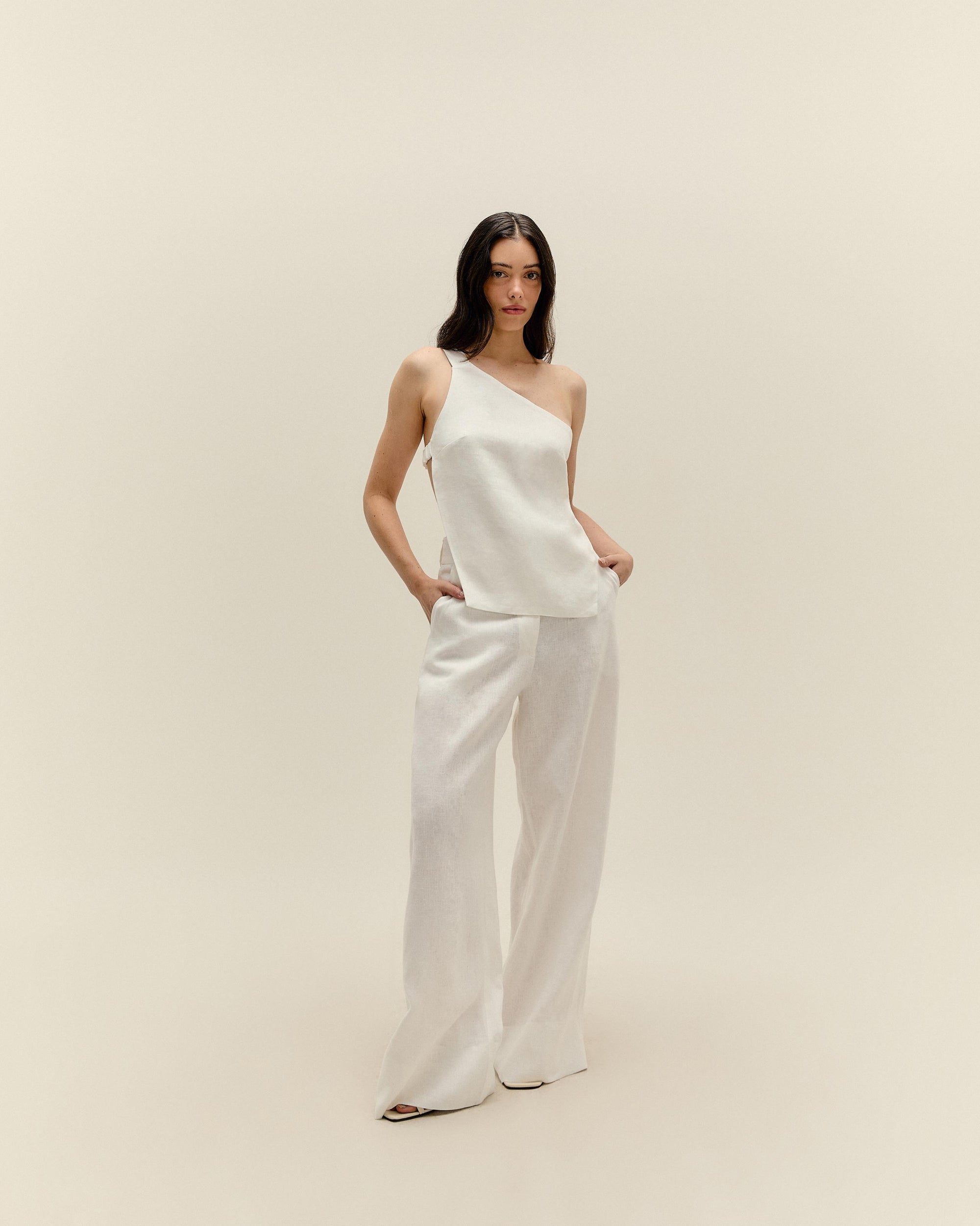TOP ASIMMETRICO BIANCO SPORCO