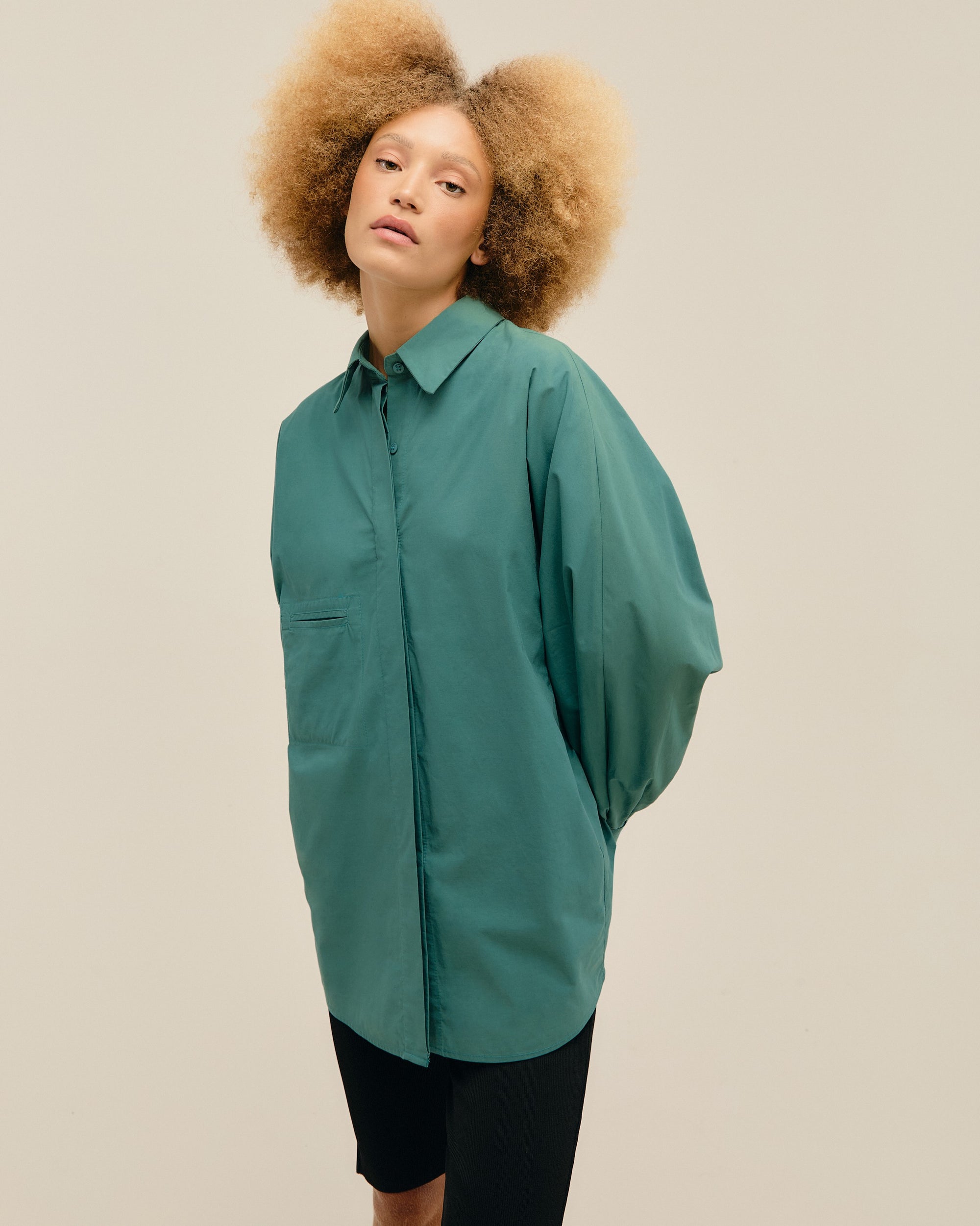 CAMISA OVERSIZED SEAWEED GREEN