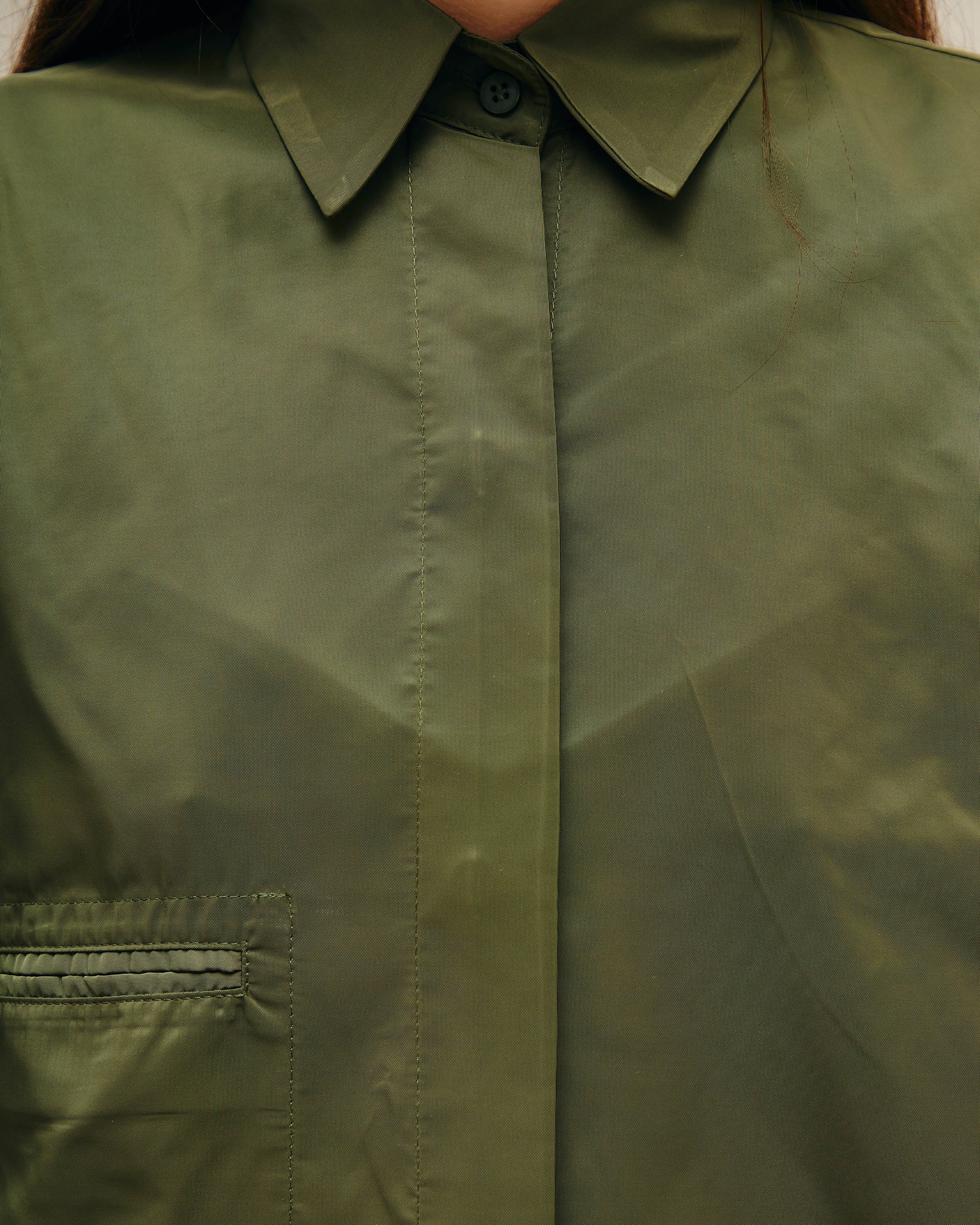 CAMISA OVERSIZED NYLON OLIVE GREEN