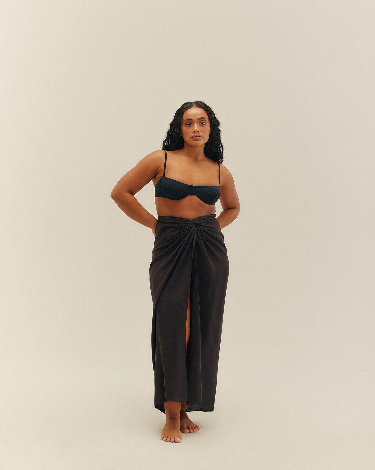 ABITO KNOT NERO