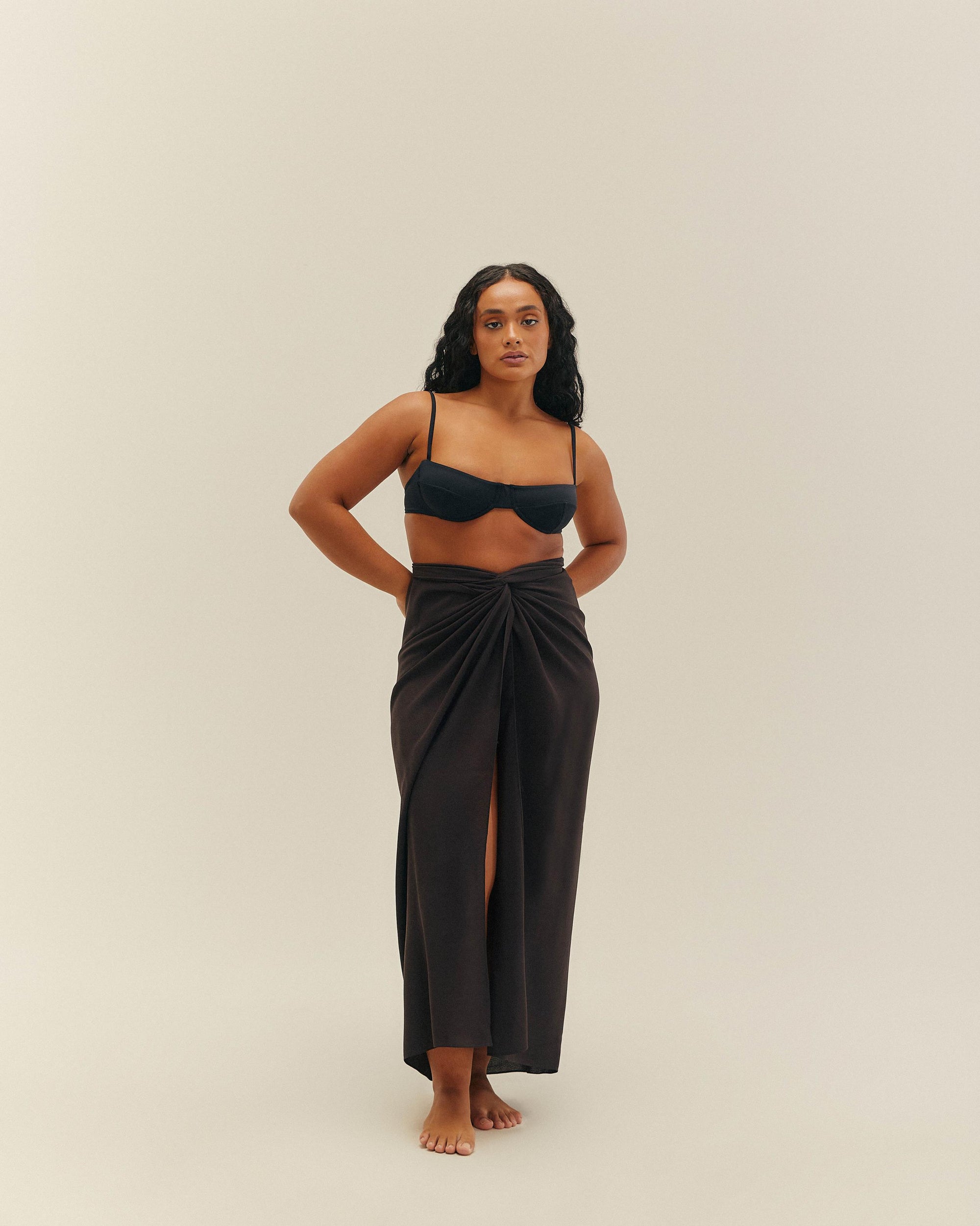 ABITO KNOT NERO