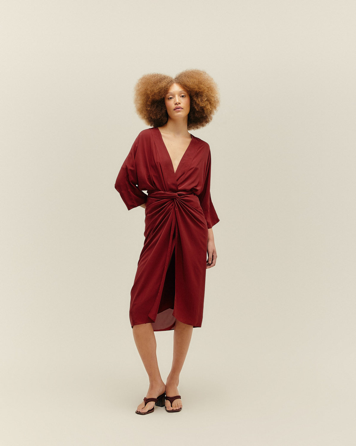 KNOT DRESS MARSALA