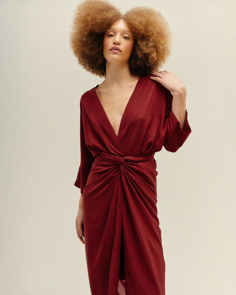 KNOT DRESS MARSALA