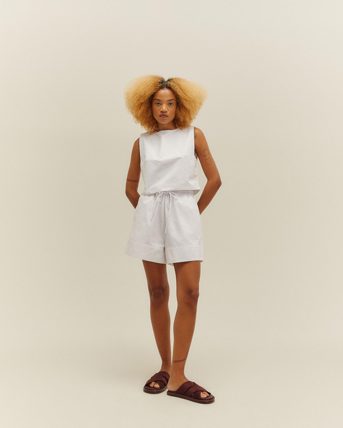 ANA SHORT OFF-WHITE