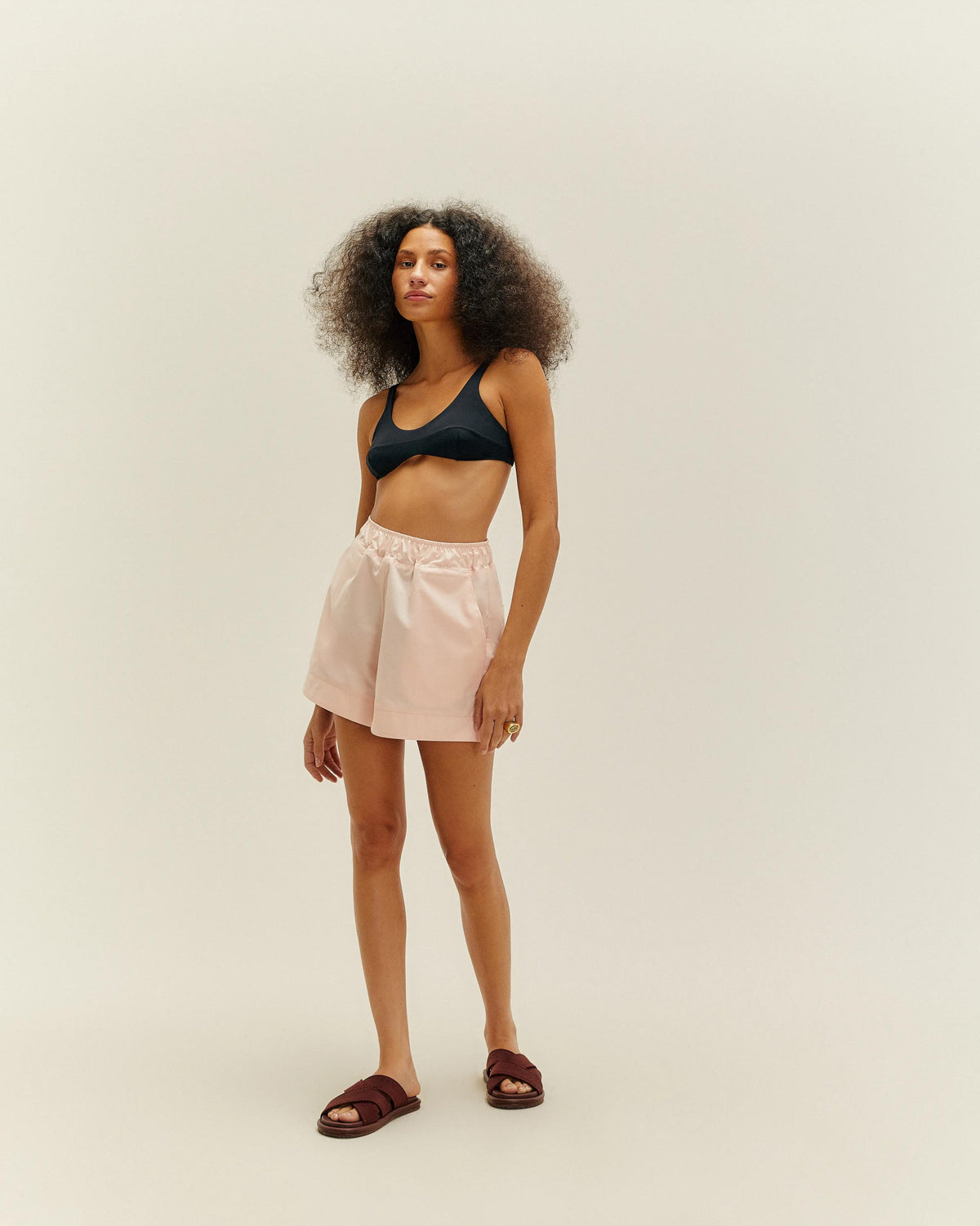 GABRIELA SHORT ROSA CLARO