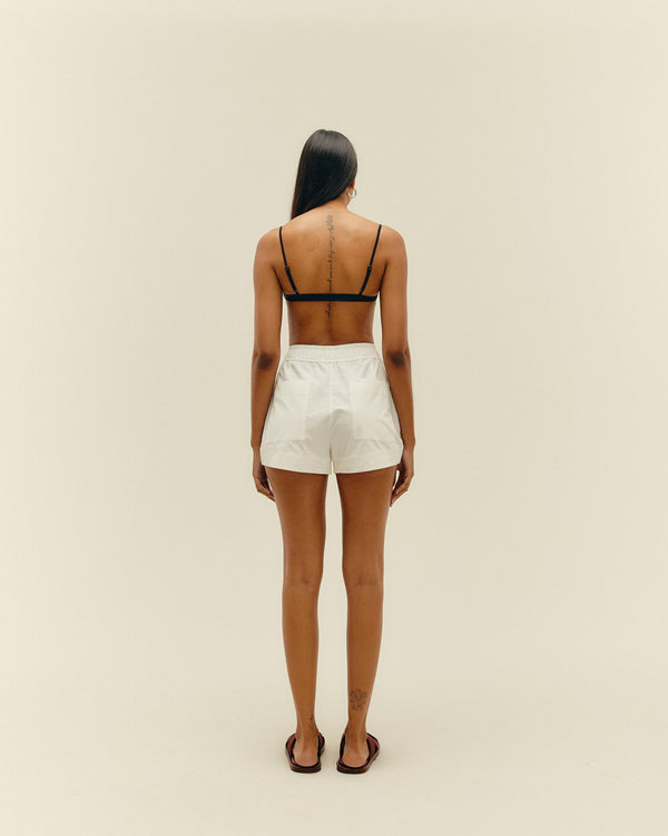 GABRIELA SHORT BLANC CASÉ