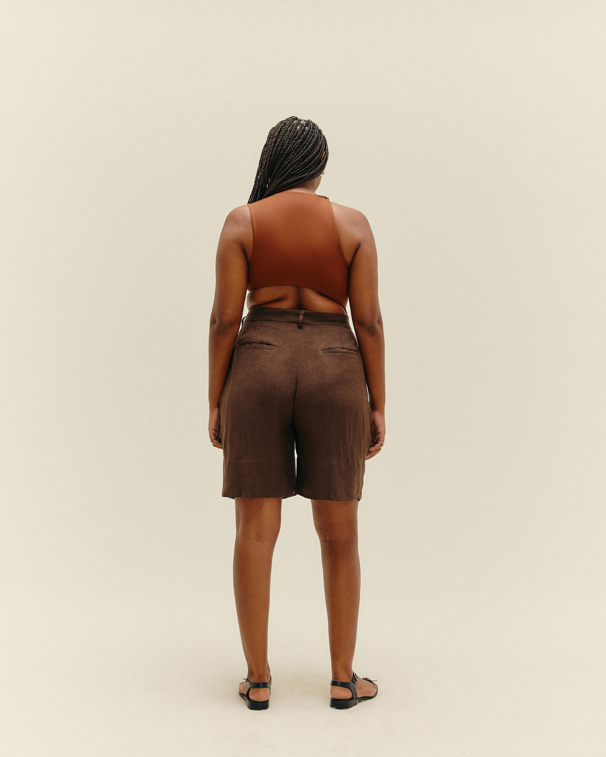 SHORT LARA BRAUNA BROWN