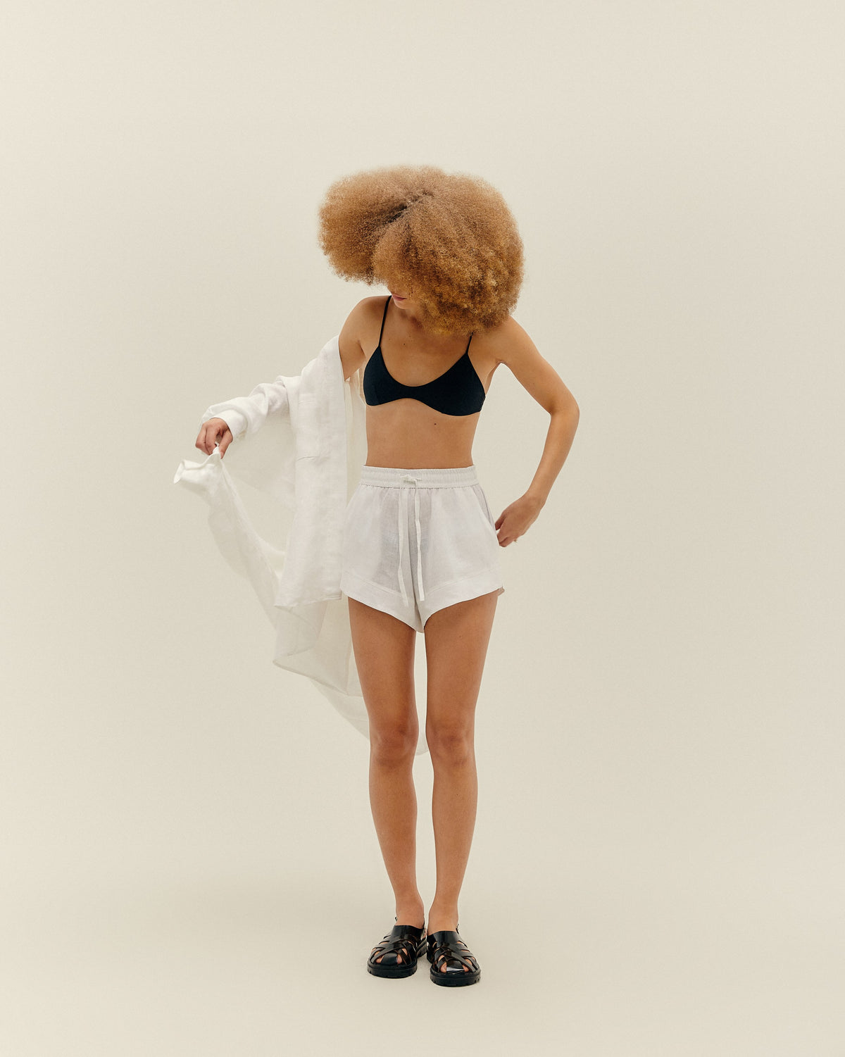 SHORT ASA DELTA LINHO OFF-WHITE
