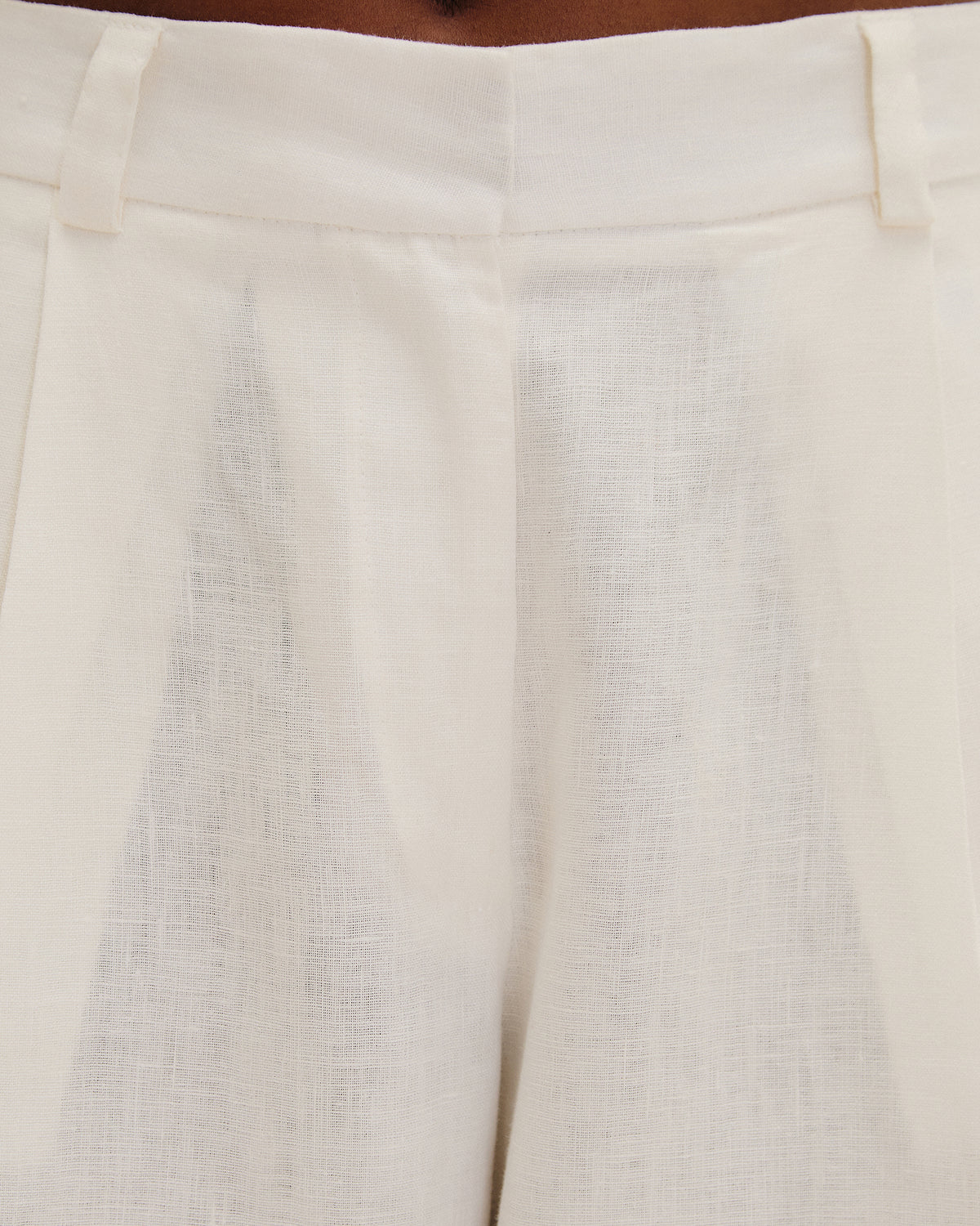 LARISSA SHORTS OFF-WHITE