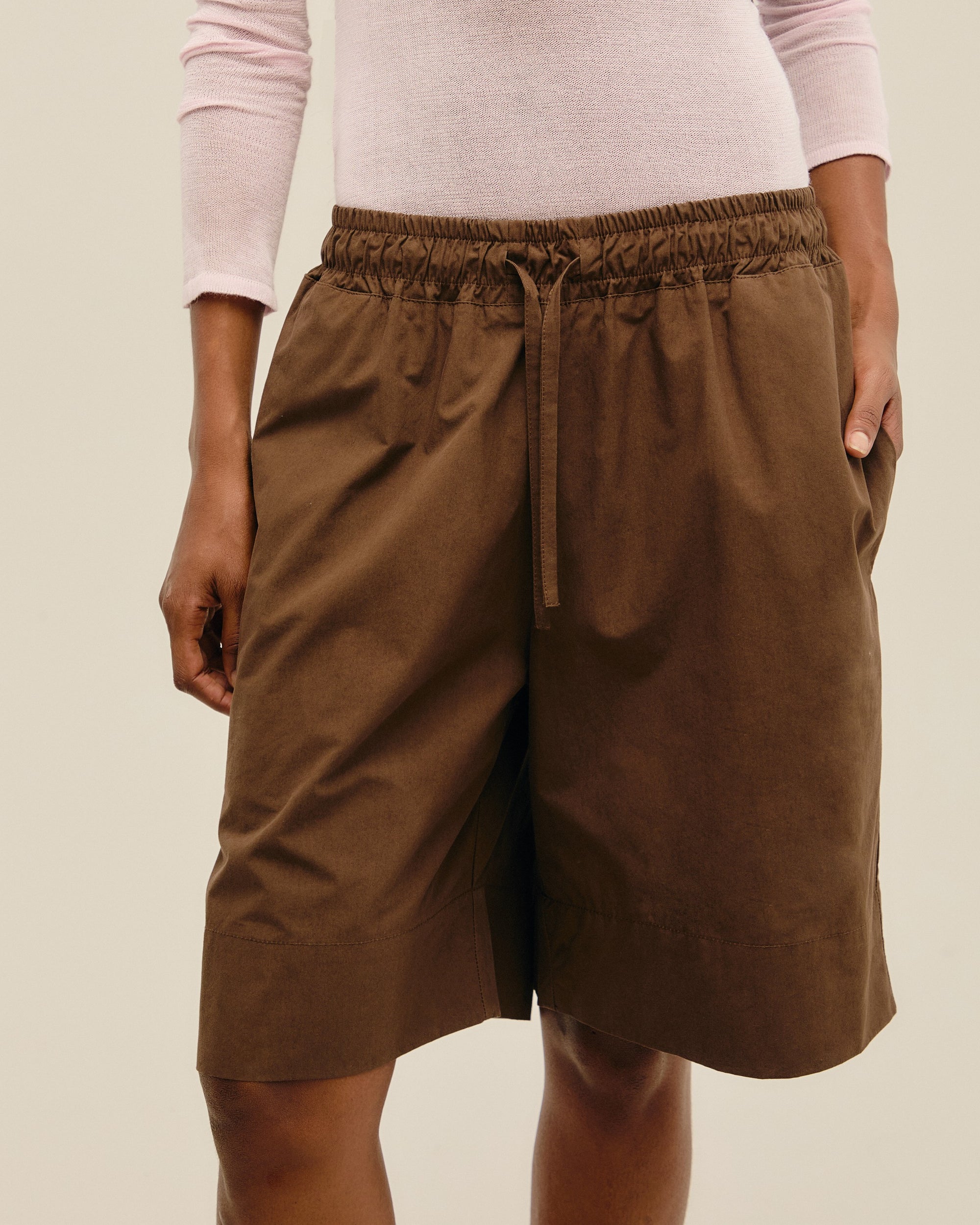 BERMUDA IRENE BRAUNA BROWN