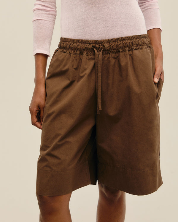 BERMUDA IRENE BRAUNA BROWN