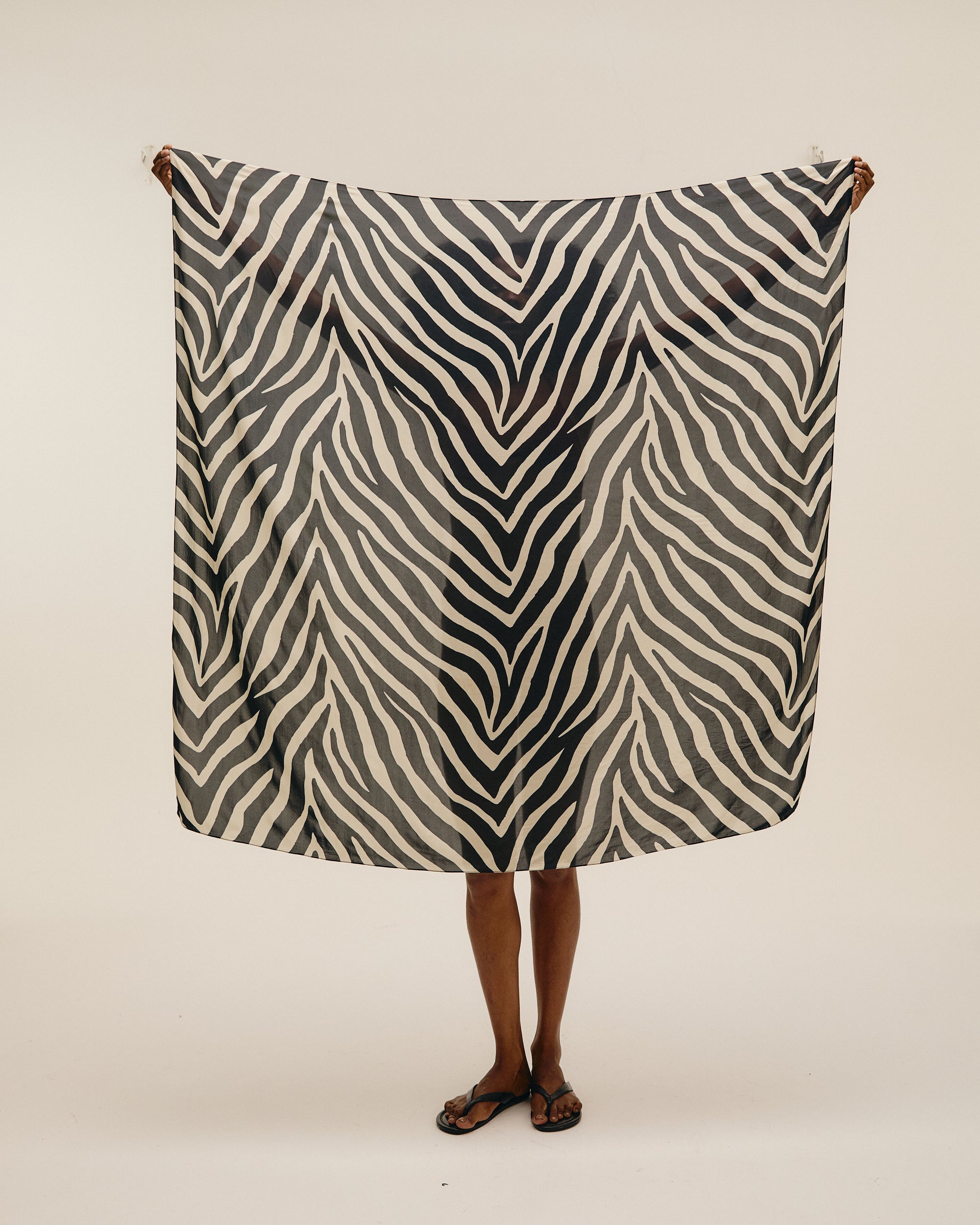 SCARF DIAGONAL ZEBRA
