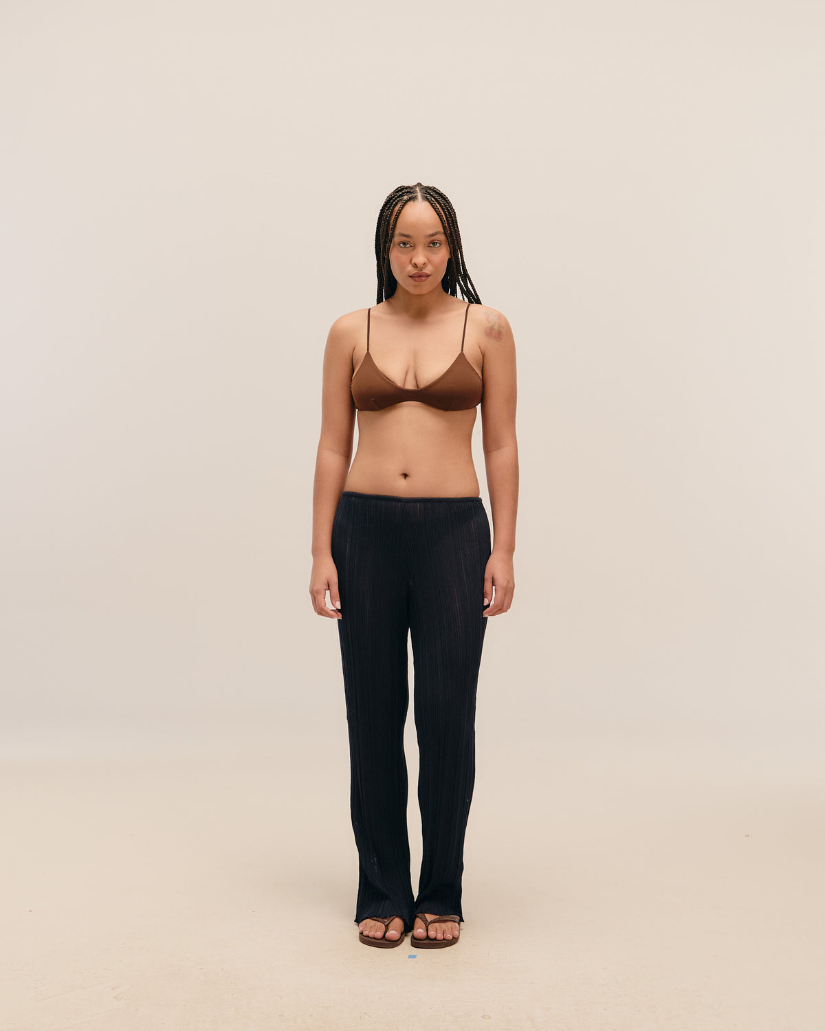 CLASSIC NAVY WOOL KNIT PANTS
