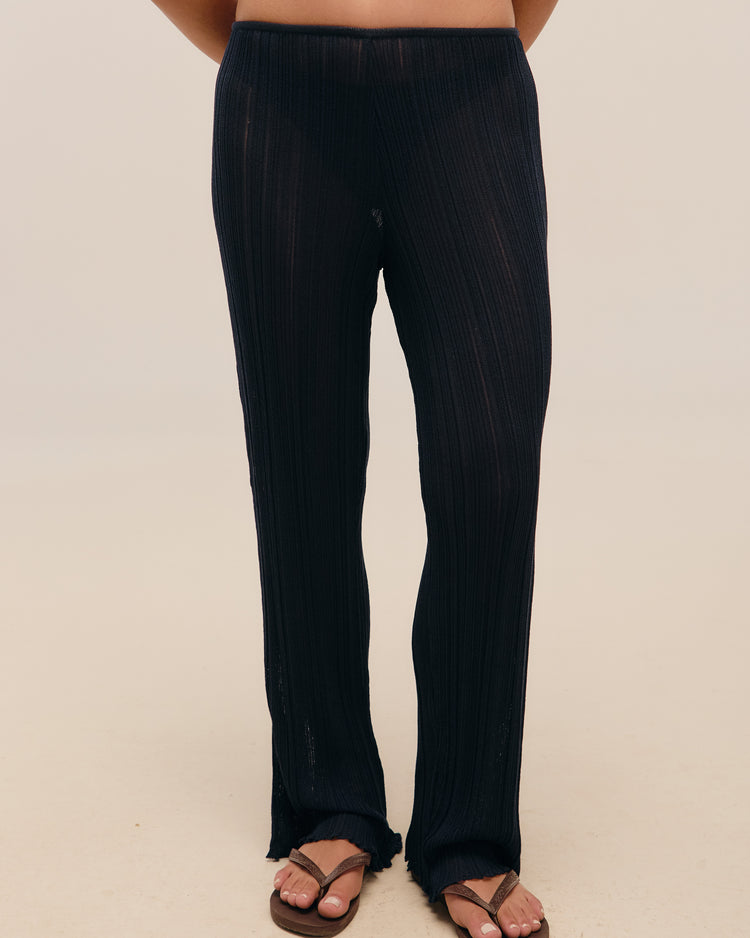 CLASSIC NAVY WOOL KNIT PANTS
